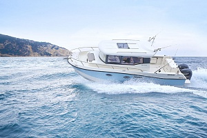 Captur 905 Pilothouse 