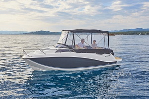 Каютный катер Activ 555 Cabin